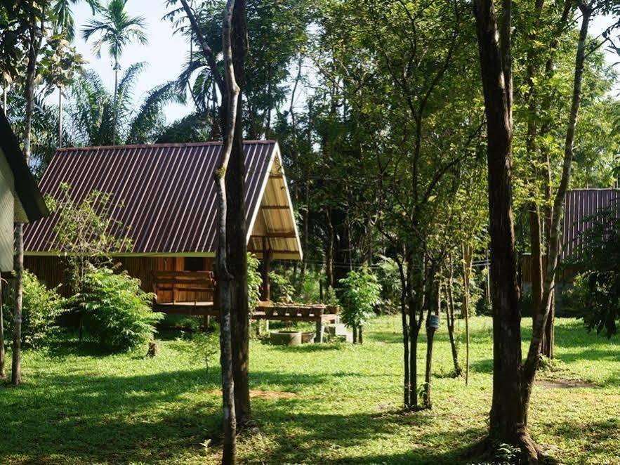 Khao Sok National Park Khao Sok Jungle Resort מראה חיצוני תמונה