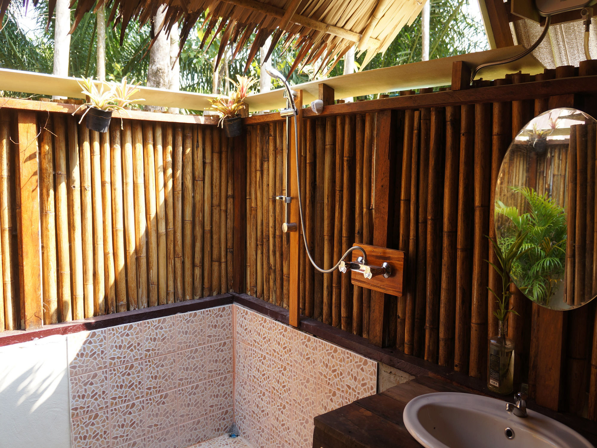 Khao Sok National Park Khao Sok Jungle Resort מראה חיצוני תמונה
